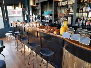 Hotels Hotel Des Arts : photos des chambres