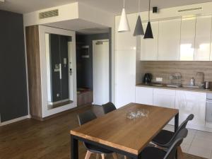 Baltic Apartament z basenem zewnętrznym ul Marynarska 4, Sarbinowo