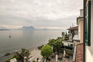 Via di Mezzo, Isola dei Pescatori, Stresa, Italy.