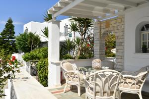 Corina Studios-Apartments Paros Greece