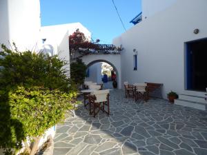 Aegeo Hotel Folegandros Greece