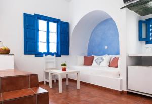 Aegeo Hotel Folegandros Greece