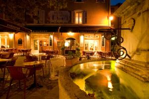 Hotels Le Vieux Chateau : photos des chambres