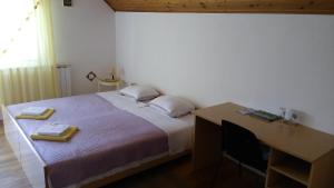 Holiday house with a parking space Smoljanac Plitvice 13741
