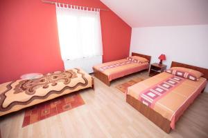Triple Room Bilje 14318d, Гостевые дома - Билье