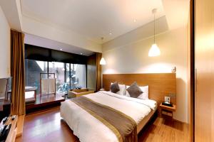 Phòng Ngọt Ngào Tầng Hầm Hotel Double One (Hotel Double One Basement Sweet Room)