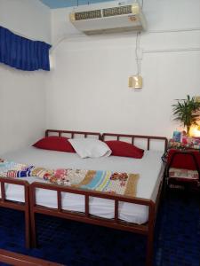 Prasuri Guest House