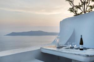 Andreas Cultural Cave House in Imerovigli, Santorini