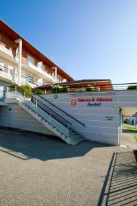 Appart'hotels Sejours & Affaires Geneve Gex Les Rives Du Leman : photos des chambres