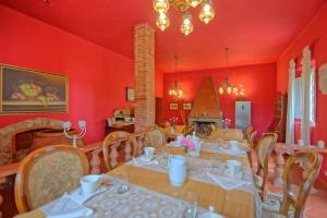 Villa Lorenza by PosarelliVillas