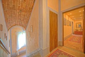 Villa con 10 Camere da Letto