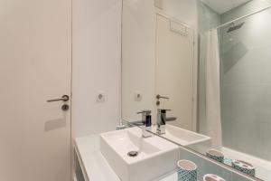 Three bedroom apartment in historical centre -Bairro Alto