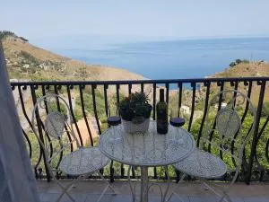 Casa "Rocca di Mola" - Castelmola