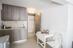 Merab Napa Suites