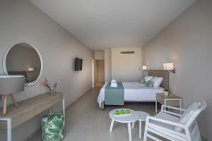 Leonardo Laura Beach & Splash Resort