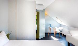 Hotels ibis Strasbourg Sud La Vigie : Chambre Standard avec 3 Lits Simples