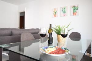 Del Parque Flats - Zamarrilla