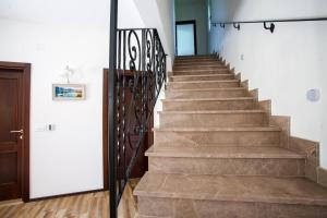 Three-Bedroom Apartment room in Rosmarino
