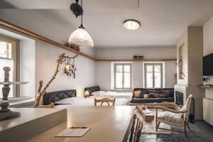 Apartment (4 Adults)