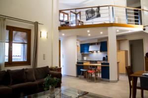 Maisonette House Minos