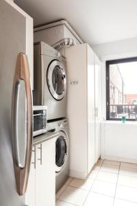 MTLVacationrentals-The MTLVR Kisses