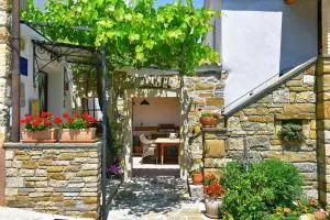 Holiday Home Lori - Borut