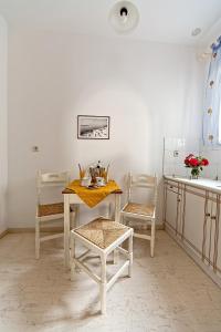 Sellada Apartments Santorini Greece