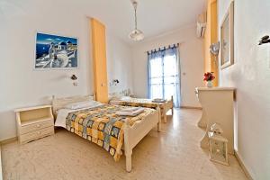Sellada Apartments Santorini Greece