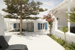 Gelos House Myconos Greece