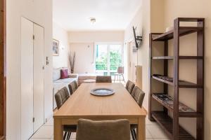 Victoria Familia Apartments