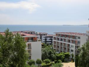 Sea View Crown apartment on complex with pools and beach, Sveti Vlas