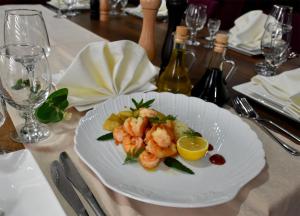 Hotel and winery LOZAR