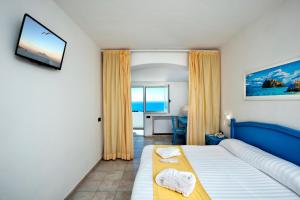 Panoramic Double Room with Sea View and Access to Thermal Park room in Romantica Resort & Spa