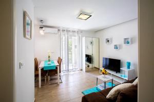 Apartment Nives in the City Center  Free Parking