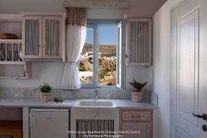 Toffee Kimolos-Island Greece