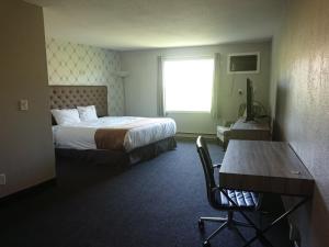 Superior King One Bed room in Panorama City Centre Inn