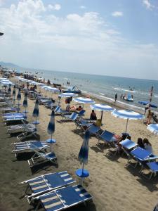 Appartamento in Villa Valentini- Fronte mare, Giardino e Parcheggio privato, WIFI, dotato di tutti i confort, nel Cuore del Golfo di Gaeta