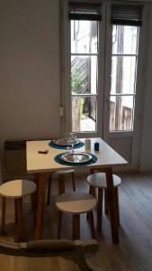 Studio terrasse vieux port-centre historique