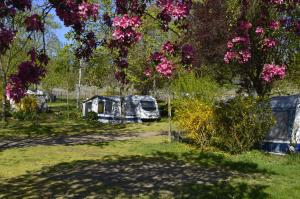 Campings Camping Les Trois Chateaux : photos des chambres