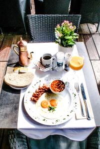 Guest House Huyze Die Maene