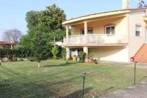 Village Guesthouse - Chrysoupolis