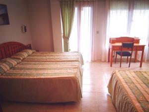 Triple Room room in Hotel Arillo