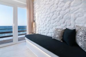 Portara Seaside Luxury Suites Naxos Greece