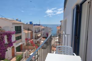 Two-Bedroom Apartment room in Sant Roc Apartments a Minute From The Beach