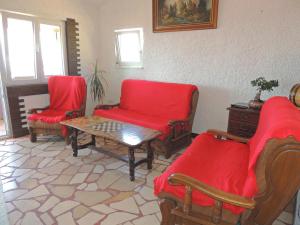 Four-Bedroom Holiday Home room in Holiday house with a swimming pool Kastel Stari Kastela - 15690