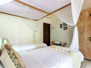 Villa Candi Kecil Empat by Villa Finder