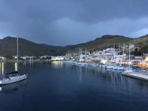 Ξενοδοχείο Καρθαία  (Hotel Karthea)