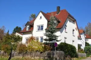 Villa LamBa Gastezimmer - Weitmars