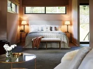 Pretty Beach House - Pretty Beach