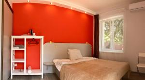 Emilia - У центрі міста, Приватне паркування в закритому дворі